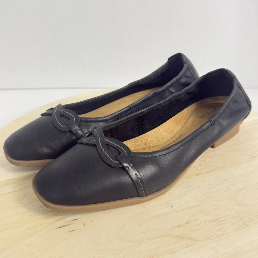Clarks Collection Women's Shoes Blue Leather Mary Jane Flats Size 10M